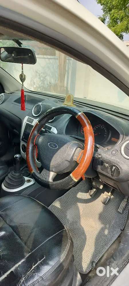 Gaadi Me Koi Dikat Nhi Hai