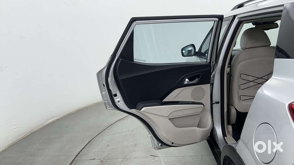 Mahindra Xuv300 W8 Option, 2021, Petrol