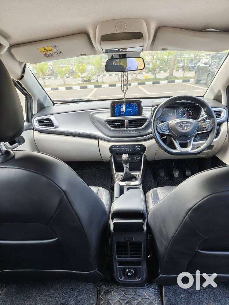 Tata Altroz Xz, 2022, Petrol