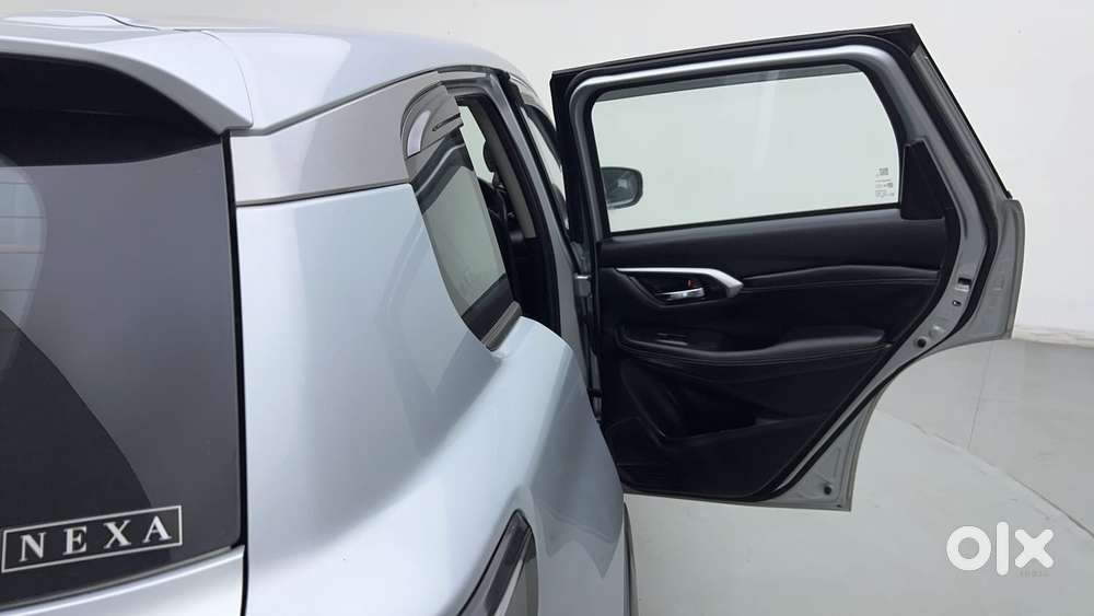 Maruti Suzuki Grand Vitara 1.5 Delta Smart Hybrid At, 2024, Petrol