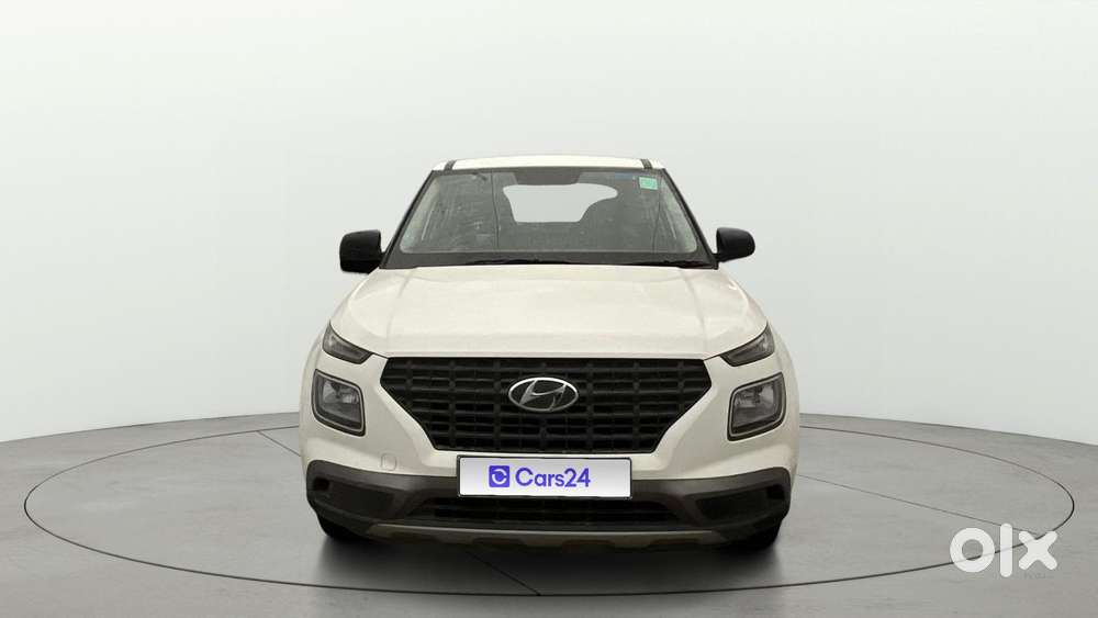 Hyundai Venue E, 2021, Petrol