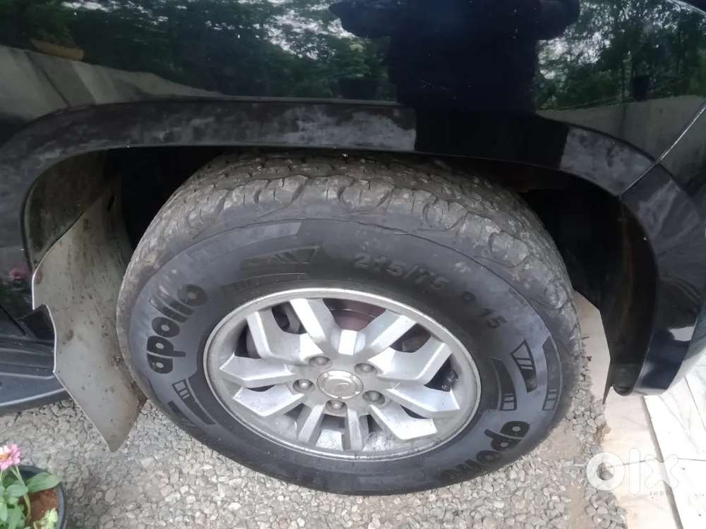 Mahindra Tuv 300 2017 Diesel 130000 Km Driven