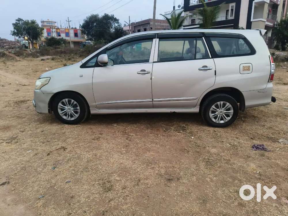 Toyota Innova 2016 Diesel Well Maintained