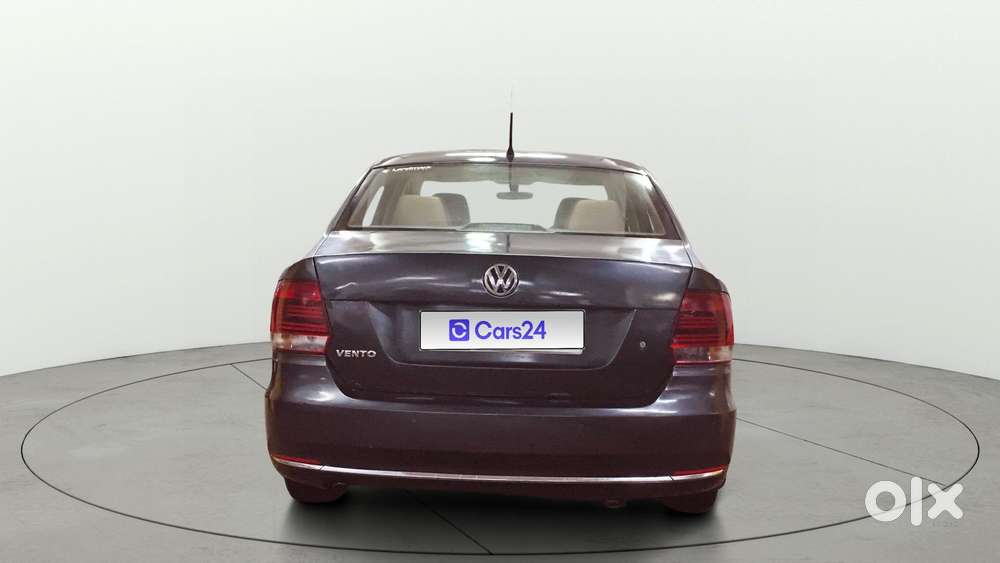 Volkswagen Vento Petrol Highline At, 2016, Petrol