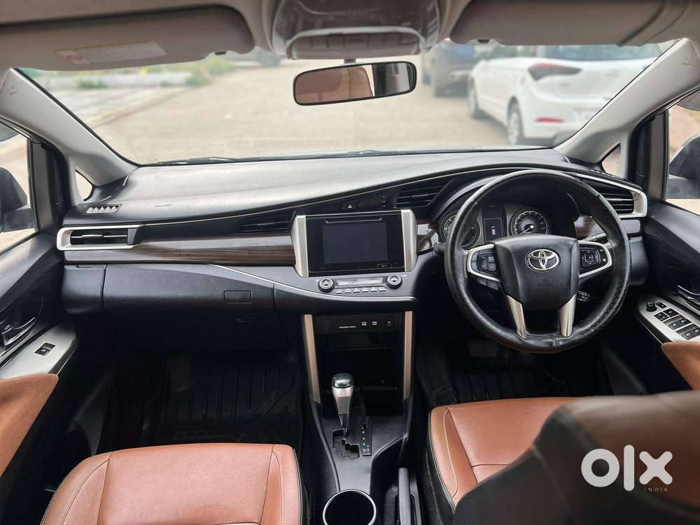 Toyota Innova Crysta 2.7 Zx At, 2016, Diesel