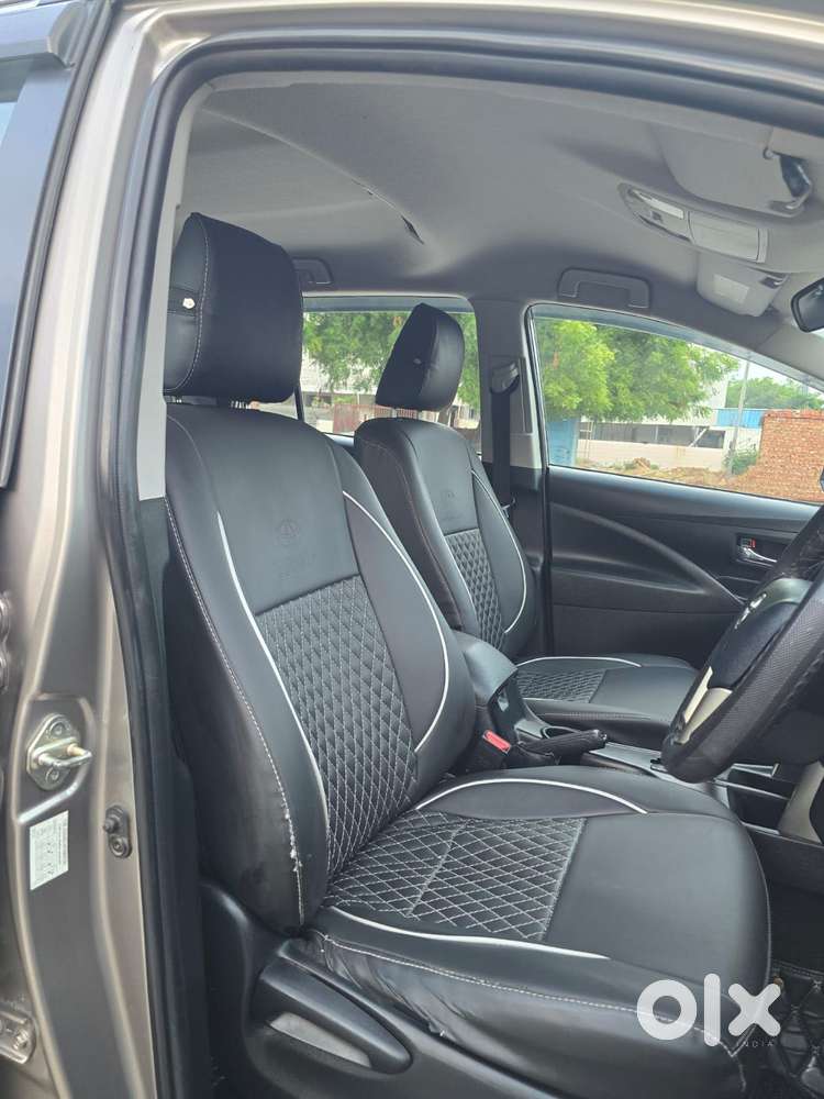 Toyota Innova Crysta 2.8 Gx At, 2017, Diesel
