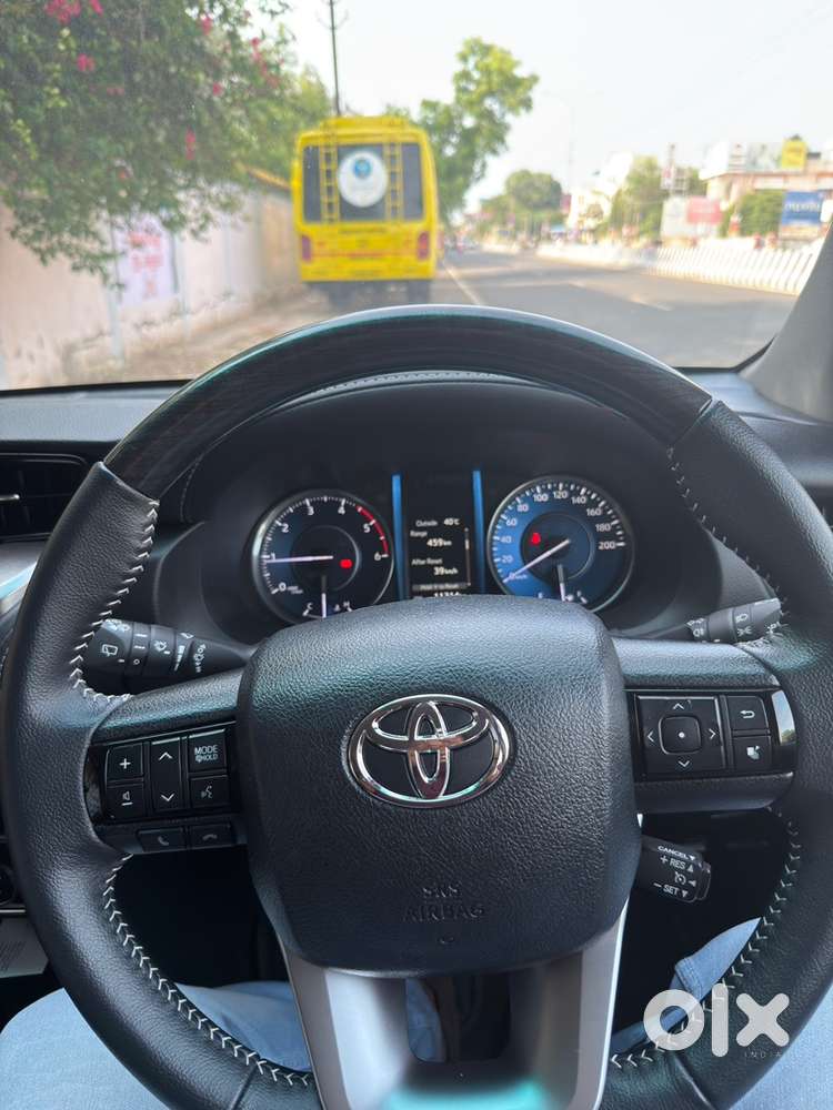 Toyota Fortuner Diesel 2025 Mt