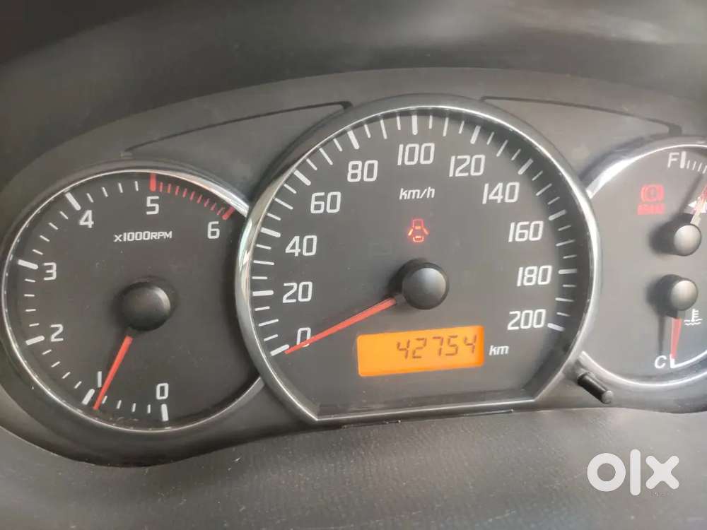 Maruti Suzuki Swift 2010.low Driven .u Can Check Showroom Track