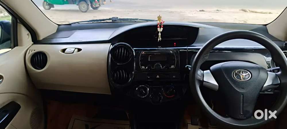 Toyota Etios Liva 2018 Petrol 146000 Km Driven Ownership 3