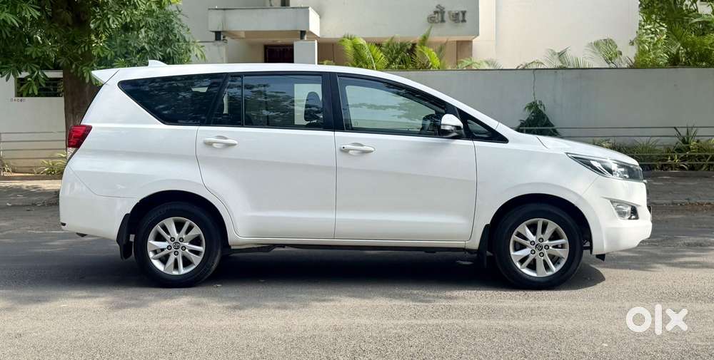 Toyota Innova Crysta 2.7 Gx Mt, 2017, Petrol