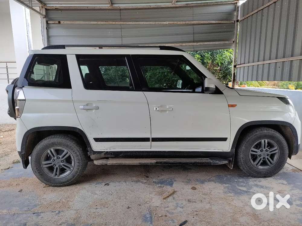 Mahindra Tuv 300 2020