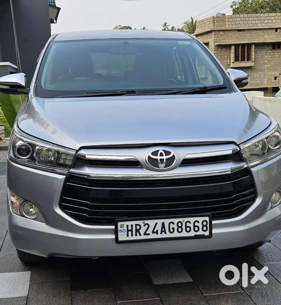 Toyota Innova Crysta 2016 Diesel Well Maintained