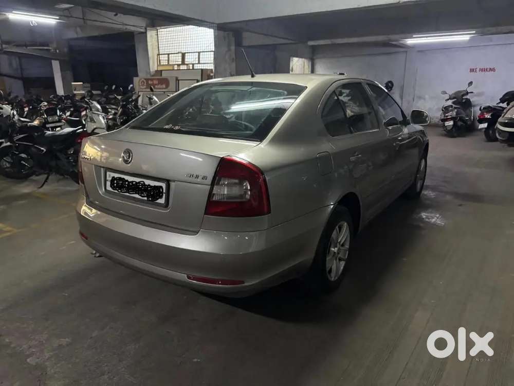 Skoda Laura 2.0 Ambition 2013