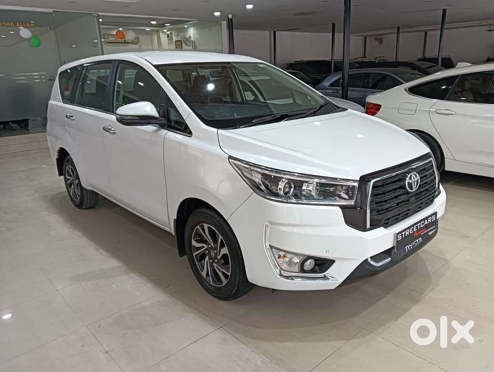 Toyota Innova Crysta 2.4 V, 2023, Diesel