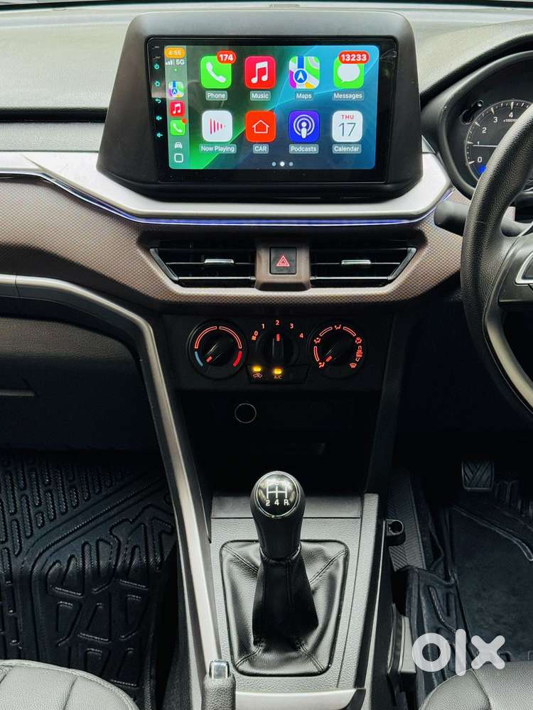 Maruti Suzuki Brezza 1.5 Lxi Smart Hybrid, 2025, Petrol