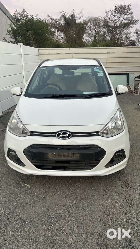 Hyundai Grand I10 1.2 Kappa Vtvt Asta (o) At, 2014, Petrol