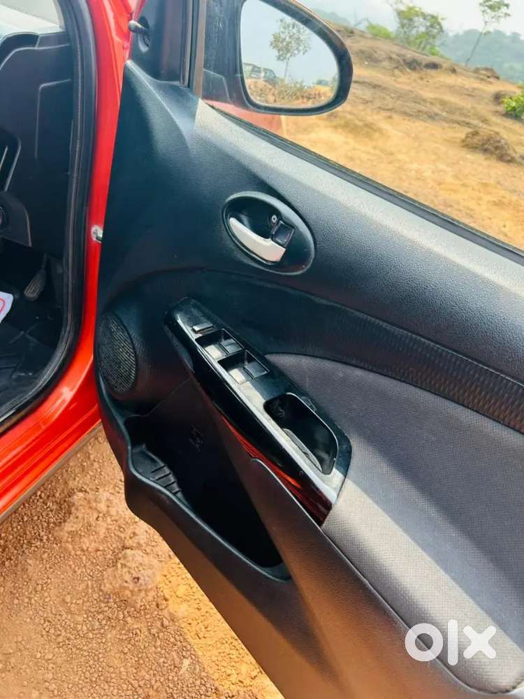 Toyota Etios Cross 2014 Diesel 90000 Km Driven