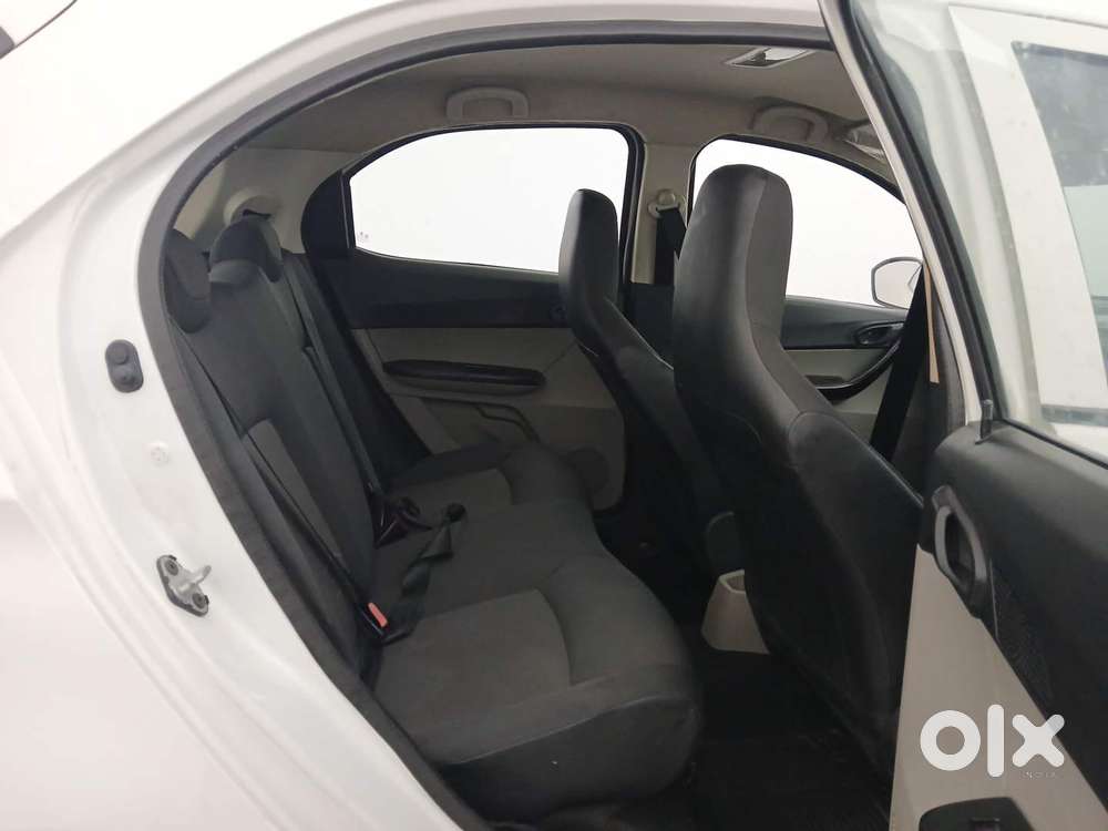 Tata Tiago 1.2 Revotron Xt, 2017, Petrol