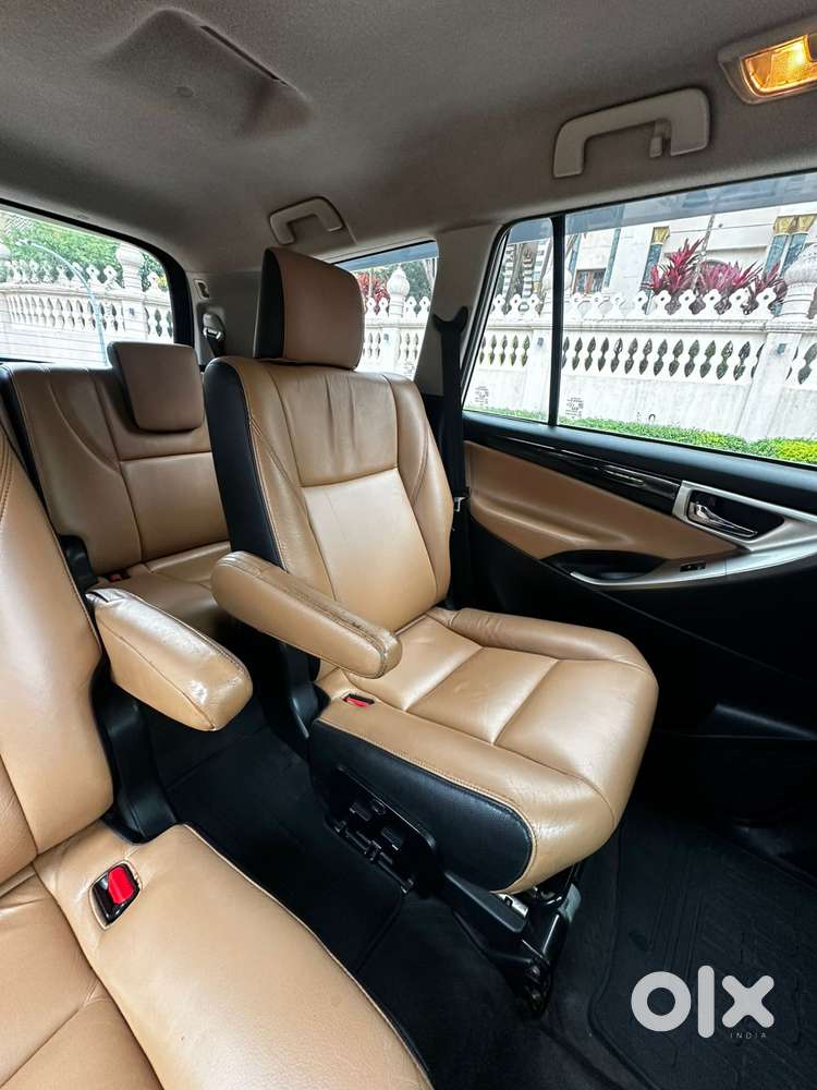 Toyota Innova Crysta [2020-ongoing] 2.4 Vx 7 Str, 2020, Diesel