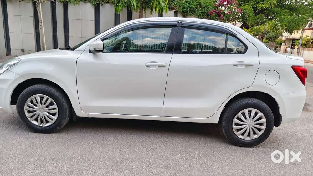 Maruti Suzuki Swift Dzire Vxi Optional, 2020, Petrol