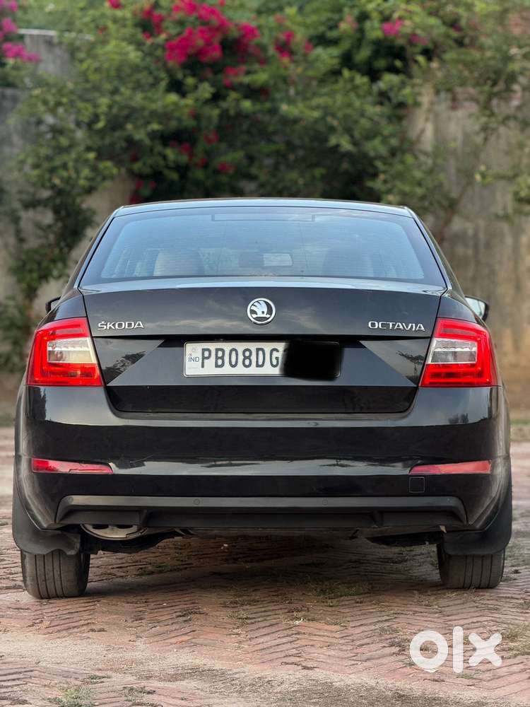 Skoda Octavia 2.0 Tdi Mt Ambition, 2015, Diesel