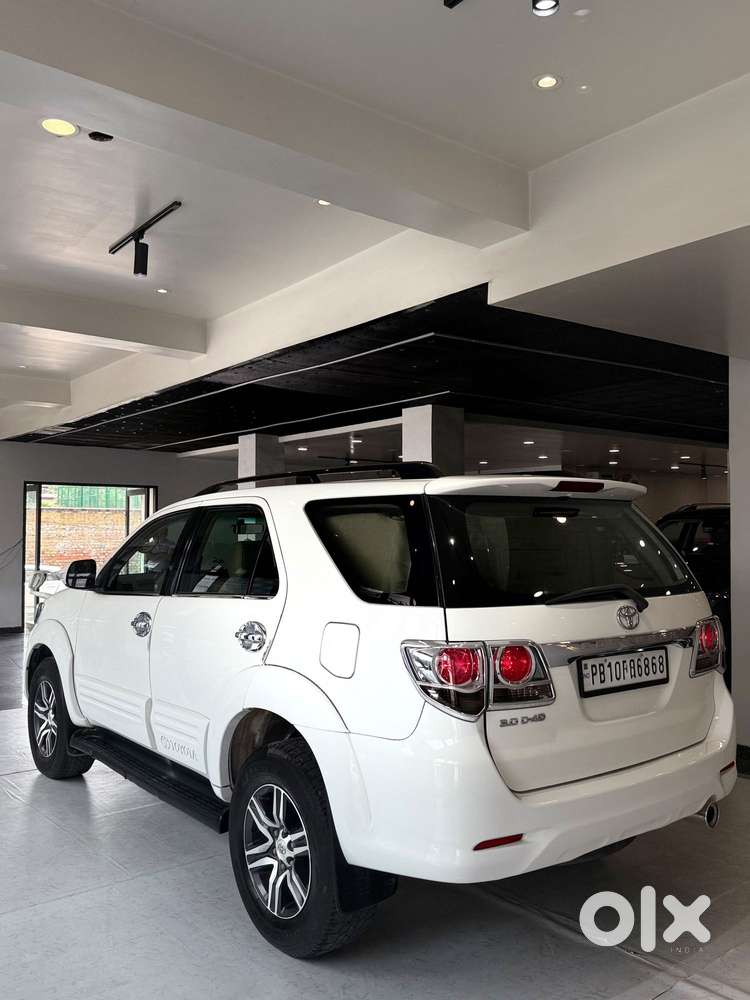 Toyota Fortuner 4x2 At, 2012, Diesel