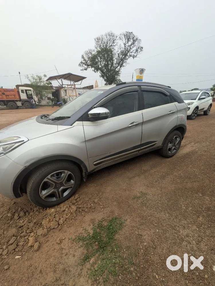Tata Nexon Petrol 2018