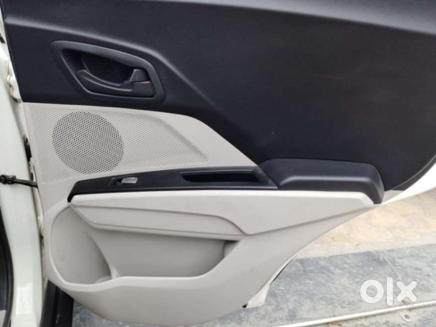 Mahindra Xuv300 W6, 2021, Petrol