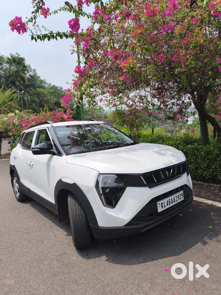 Mahindra Xuv 3xo 2025 At