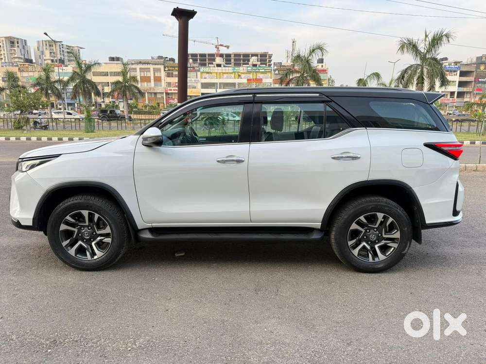 Toyota Fortuner Legender 4x2 At 2.8, 2024, Diesel