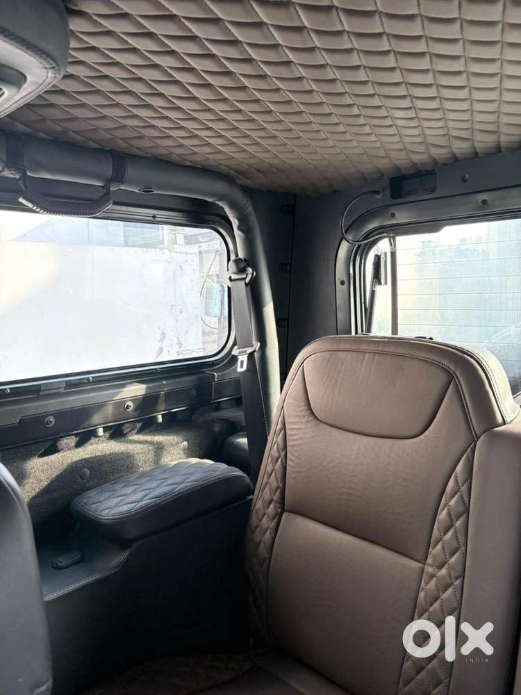Mahindra Suv 2022 With Automatic Transmission