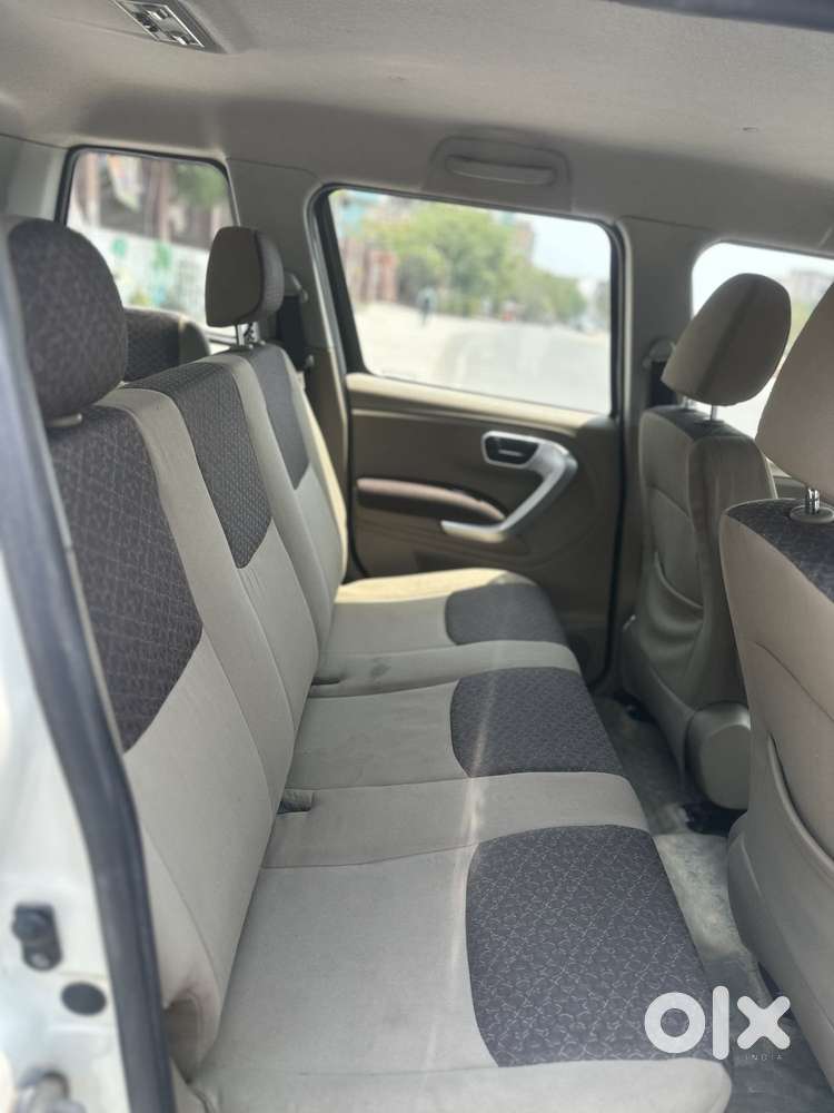 Mahindra Tuv 300 Mhawk100 T8, 2016, Diesel