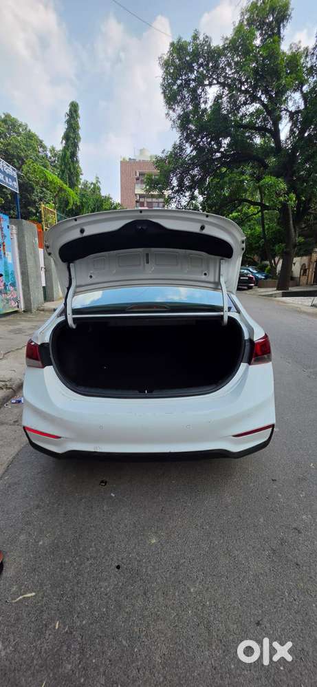 Hyundai Verna 1.6 Vtvt Sx, 2018, Petrol