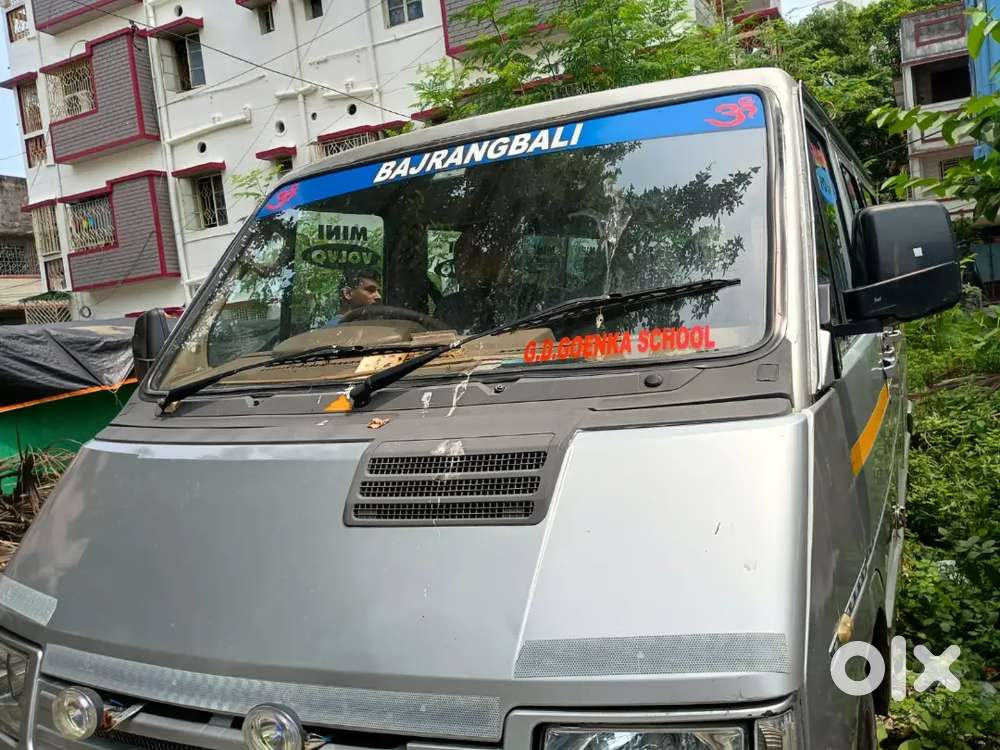 Tata Winger 13 Seater Ac