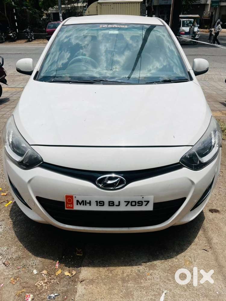 Hyundai I20 2013 Petrol & Cng  Well Maintained