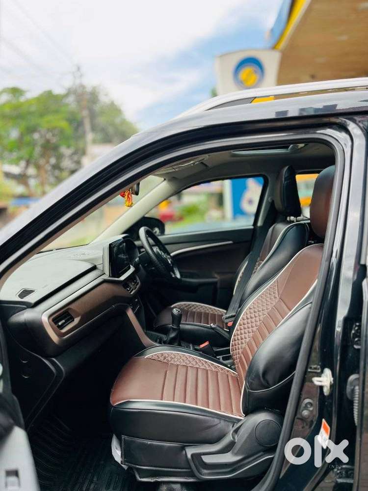 Maruti Suzuki Brezza 1.5 Zxi Smart Hybrid, 2025, Petrol