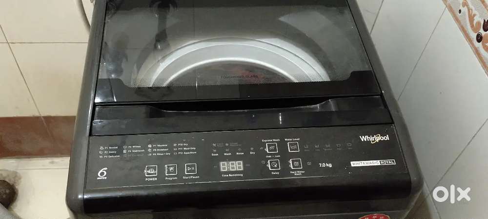 Washing machine new y only 9 month old whirlpool