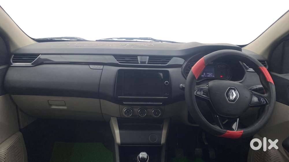 Renault Triber Rxt, 2022, Petrol