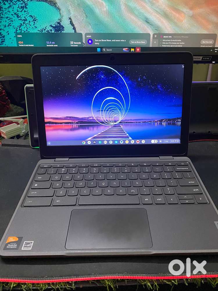 Lenovo 100e Chromebook Laptop like new less used