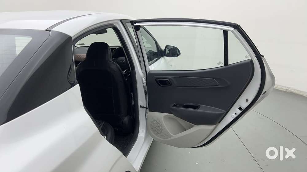 Hyundai Aura [2023-ongoing] 1.2 S Petrol Manual, 2025, Petrol