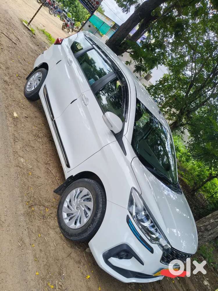 Maruti Suzuki Ertiga 1.5 Vxi 2026