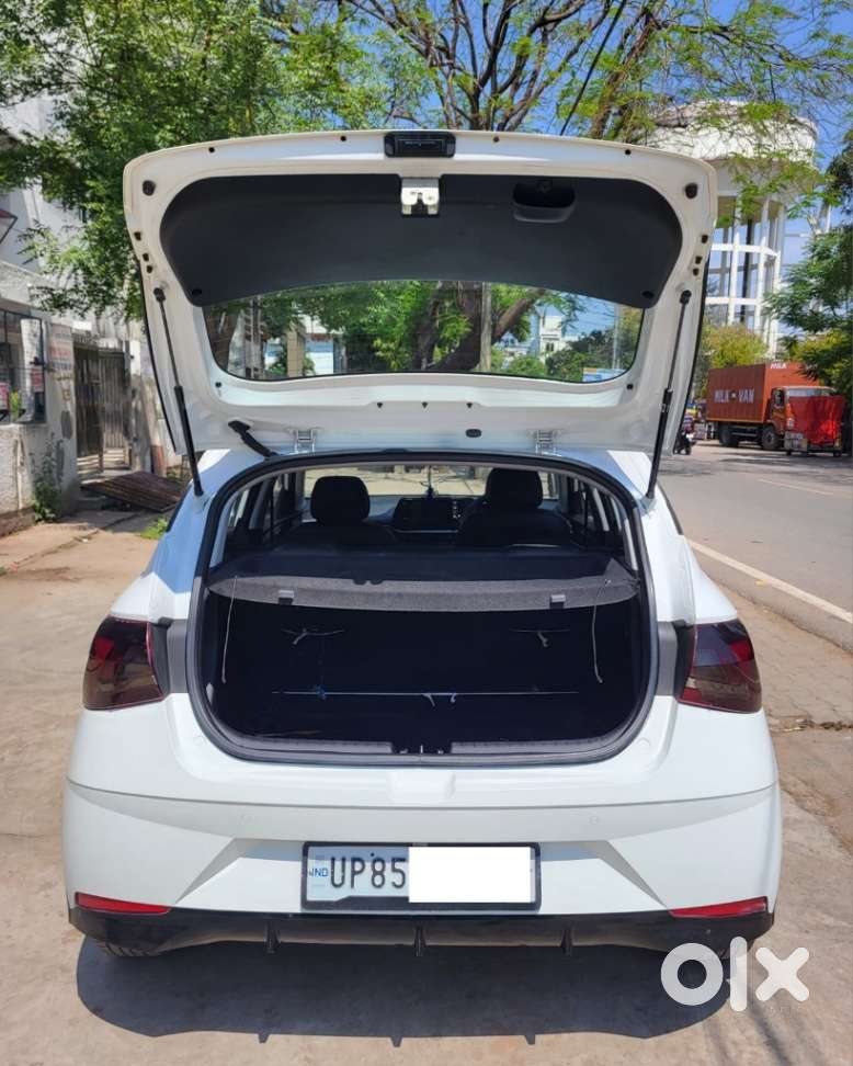 Hyundai I20 Sportz 1.2 Mt, 2023, Petrol