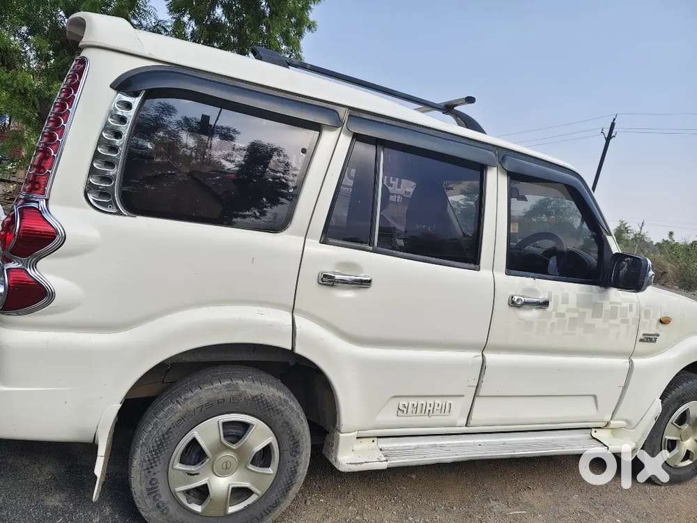 फर्स्ट ओनर टॉप कंडीशन गाड़ी रेड फाइनल है जिसको लेना है संपर्क करें
