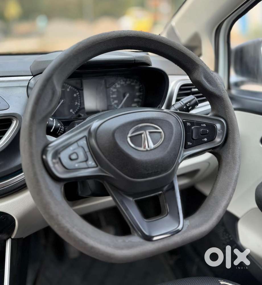 Tata Altroz Xz, 2021, Petrol