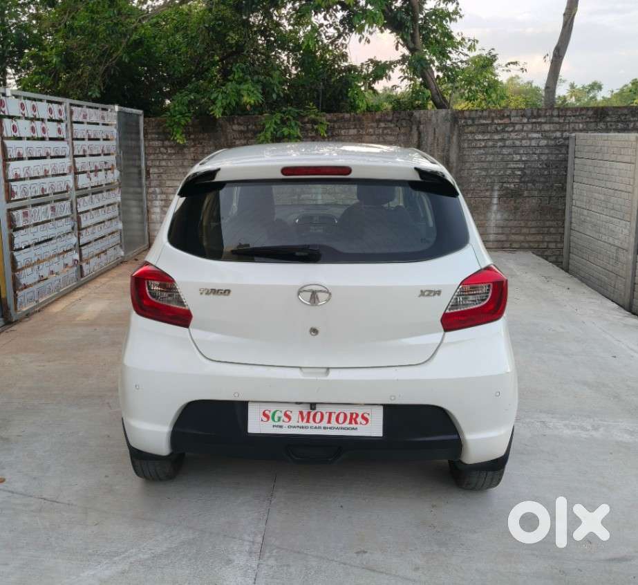 Tata Tiago 1.2 Revotron Xza, 2017, Petrol