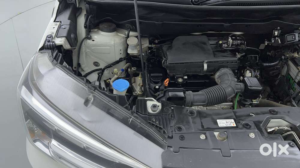 Maruti Suzuki Xl6 1.5 Zeta Mt, 2022, Petrol