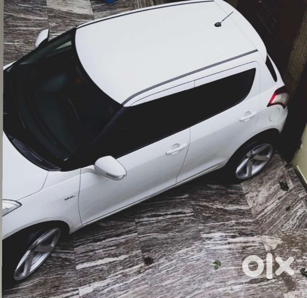 Maruti Suzuki Swift 2015 Diesel 64000 Km Driven