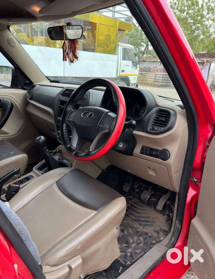 Mahindra Tuv 300 T4 Plus, 2019, Diesel