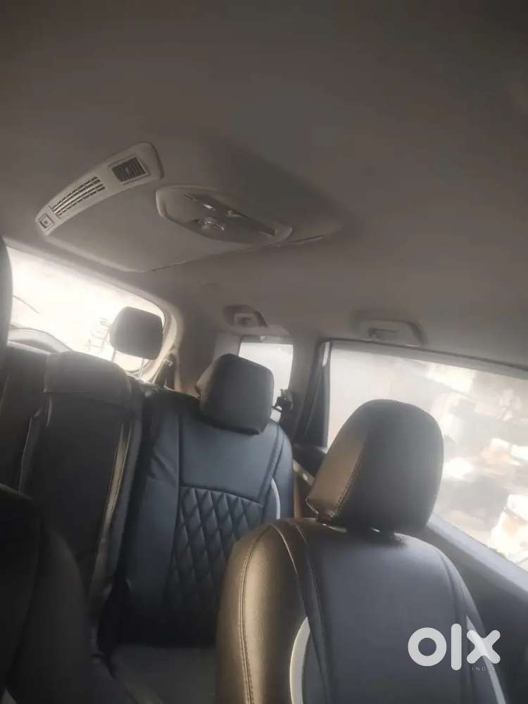 Mahindra Marazzo M8 2019