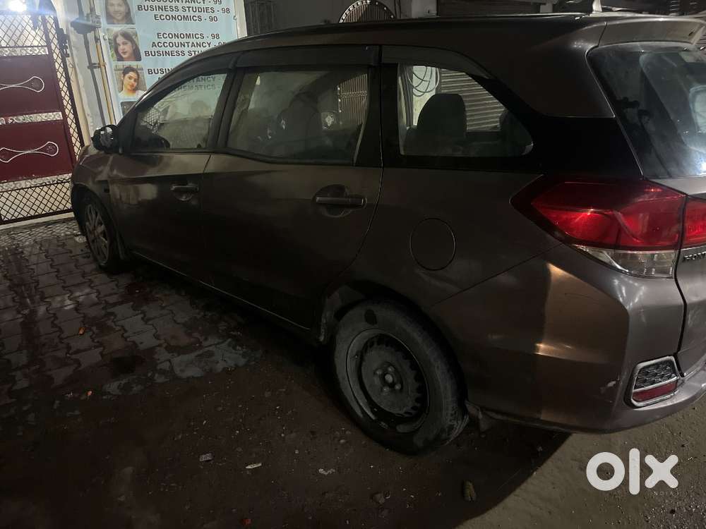 Honda Mobilio 2015 Diesel Well Maintained
